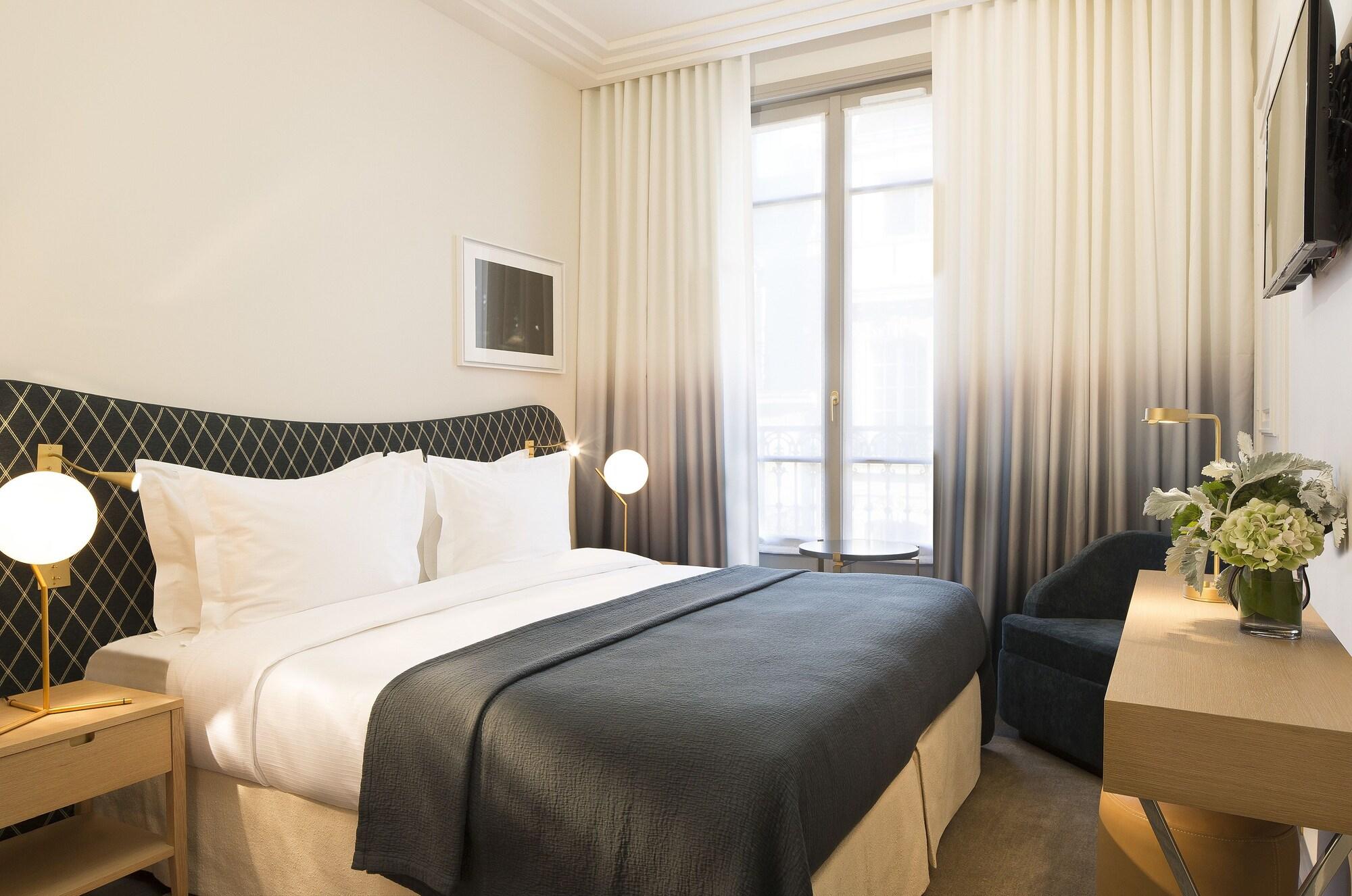 โฮเต็ล เลอ มาเรียเน่ Hotel ปารีส ภายนอก รูปภาพ