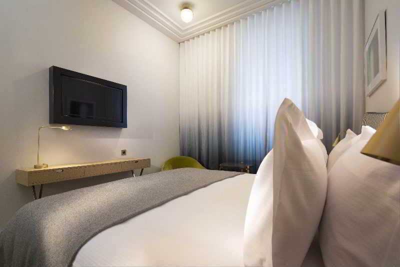 โฮเต็ล เลอ มาเรียเน่ Hotel ปารีส ภายนอก รูปภาพ