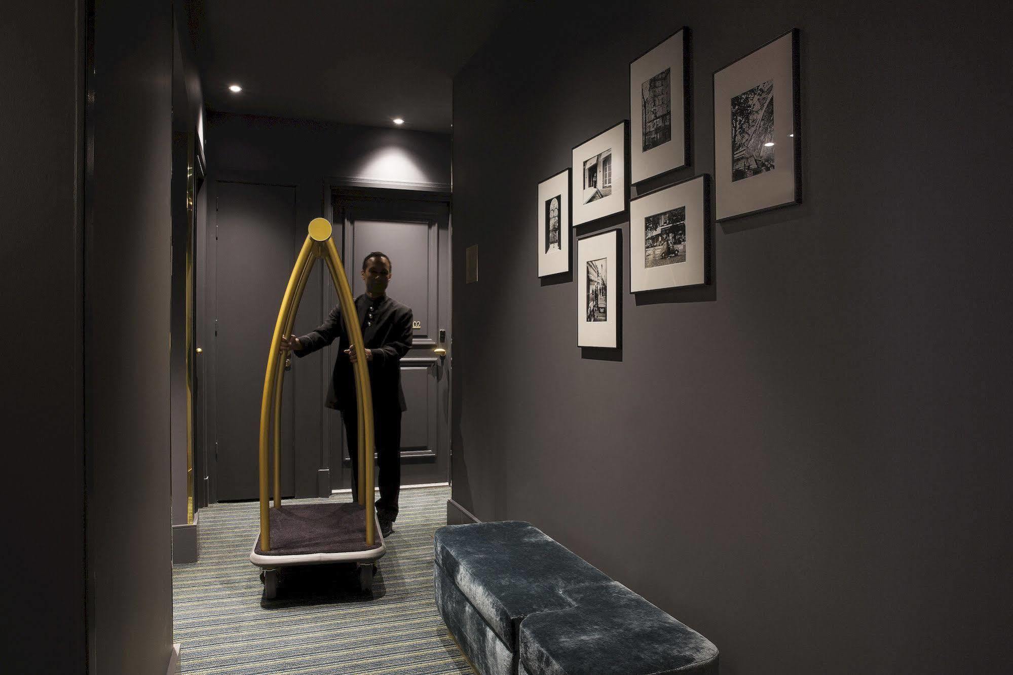 โฮเต็ล เลอ มาเรียเน่ Hotel ปารีส ภายนอก รูปภาพ